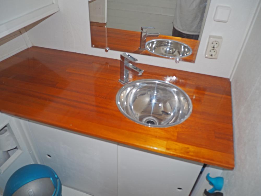 Fore ship, Accommodation